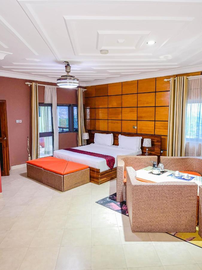 Triple Hill Hotel Weija Exterior photo