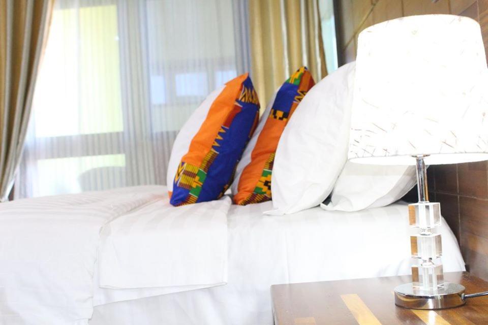 Triple Hill Hotel Weija Exterior photo