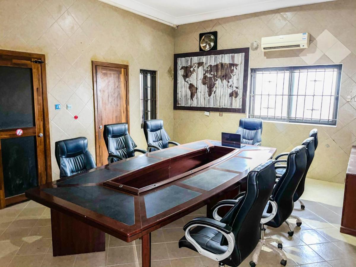 Triple Hill Hotel Weija Exterior photo